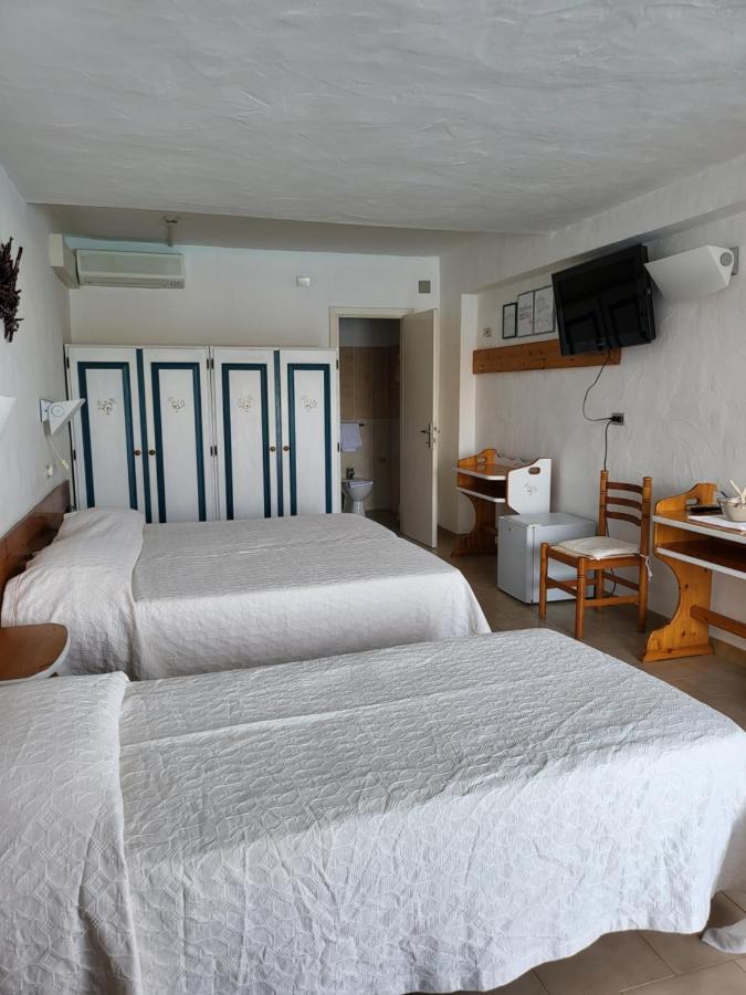 Hotel Olimpia Baja Sardinia Kültér fotó