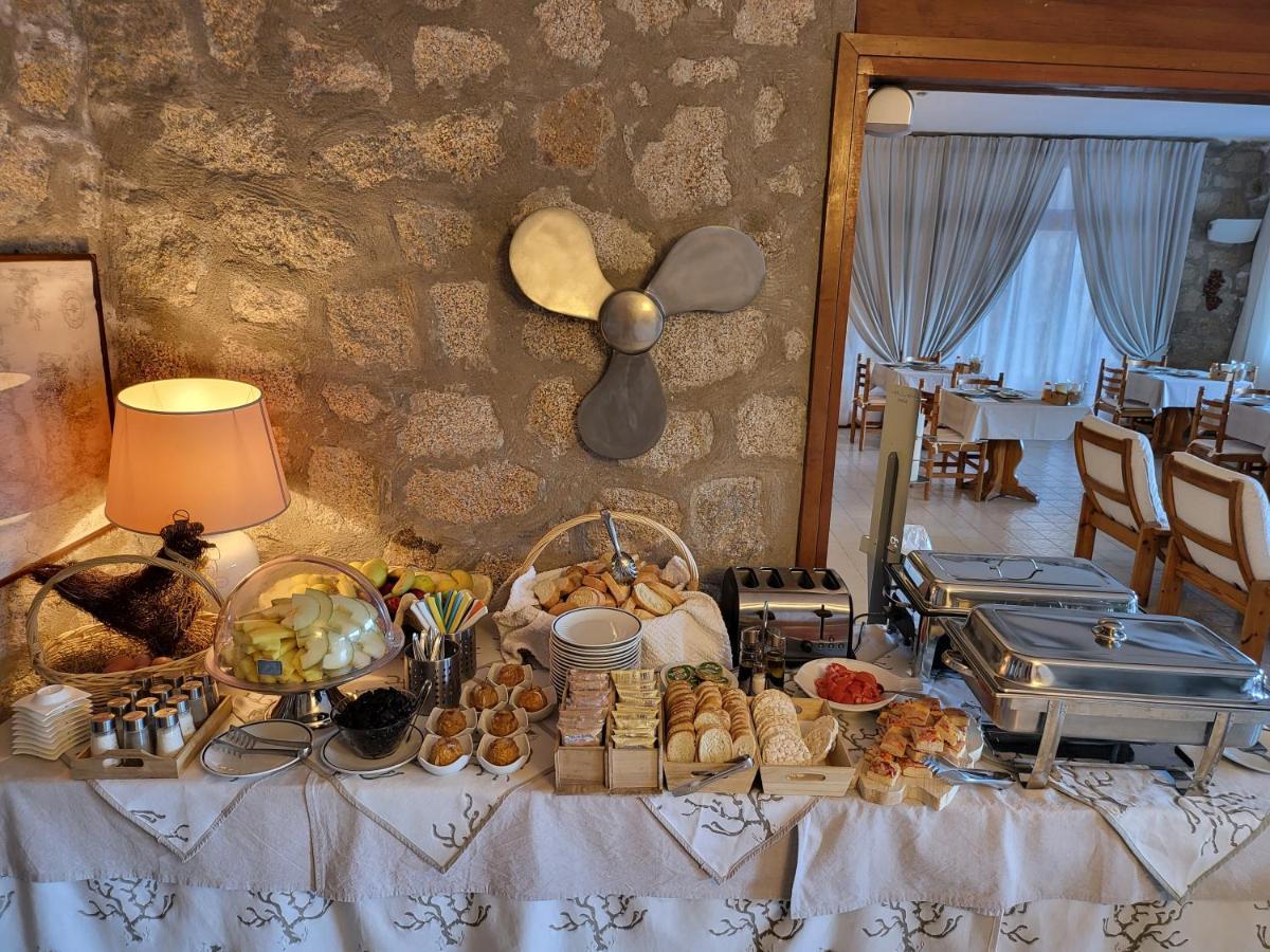Hotel Olimpia Baja Sardinia Kültér fotó