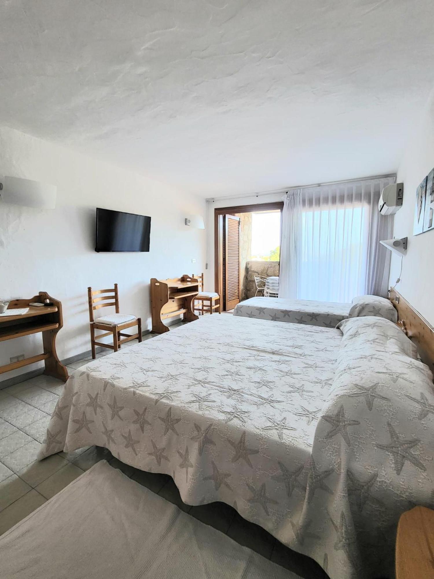 Hotel Olimpia Baja Sardinia Kültér fotó