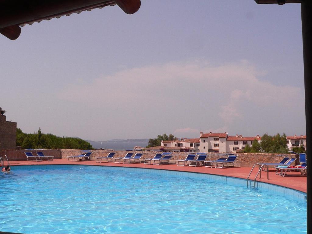 Hotel Olimpia Baja Sardinia Szoba fotó