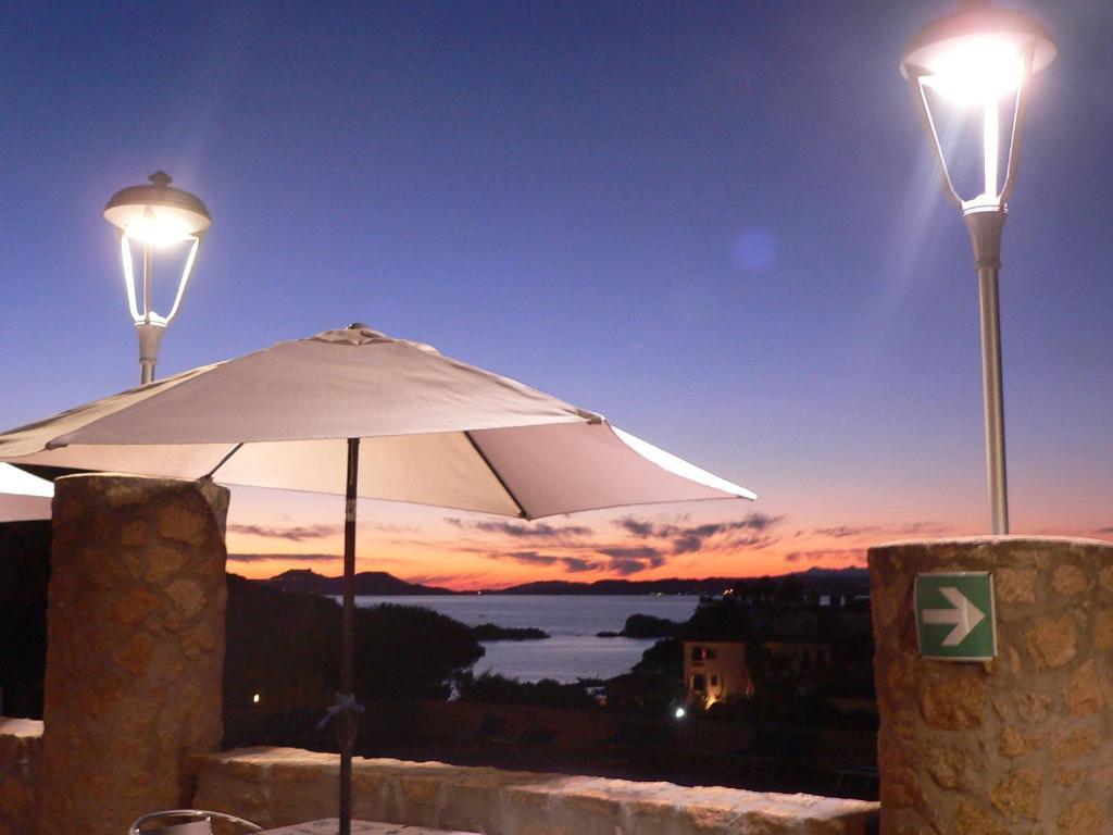 Hotel Olimpia Baja Sardinia Kültér fotó