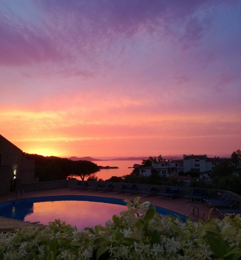 Hotel Olimpia Baja Sardinia Kültér fotó
